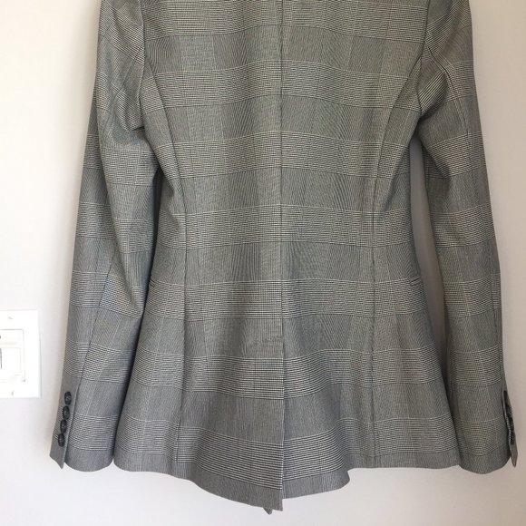 Gingham Checked Blazer - perfect for Fall/Winter - Picture 7 of 8